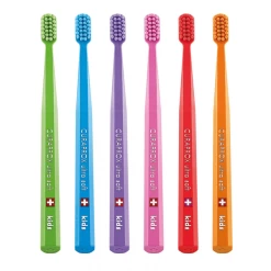 CURAPROX Kindertandenborstel CS Kids In Blauw, 4-12 Jaar -Babyverzorging Deals curaprox kindertandenborstel cs kids in blauw 4 12 jaar a317535 4