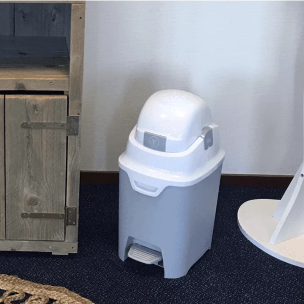 Diaper Champ Luieremmer ONE Standaard Handsfree, Zilver 2 Diaper Champ Luieremmer ONE Standaard Handsfree, Zilver - Afbeelding 2