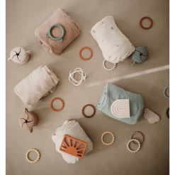 Mushie Wikkeldoek Mousseline Regenboog 120 X120 Cm 7 Mushie Wikkeldoek Mousseline Regenboog 120 X120 Cm -Babyverzorging Deals mushie wikkeldoek mousseline regenboog 120 x120 cm a401185 2