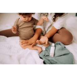 Naif Babyolie 100ml -Babyverzorging Deals naif babyolie 100ml a300966 3