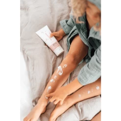 Naif Lichaamslotion Voor Baby's 200ml 8 Naif Lichaamslotion Voor Baby's 200ml -Babyverzorging Deals naif lichaamslotion voor babys 200ml a300946 3